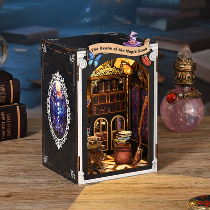 Living pages corner | The realm of the magic book kit